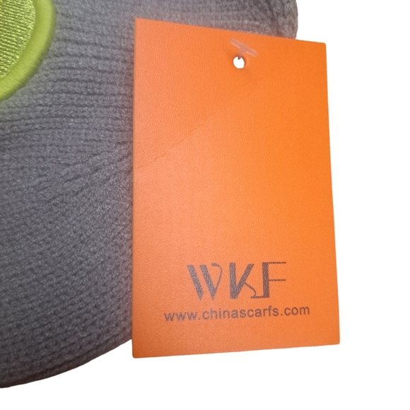 NWT Knit Beanie Tan Unisex One Size Poly Blend Soft Warm Stocking Stuffer - Picture 8 of 9